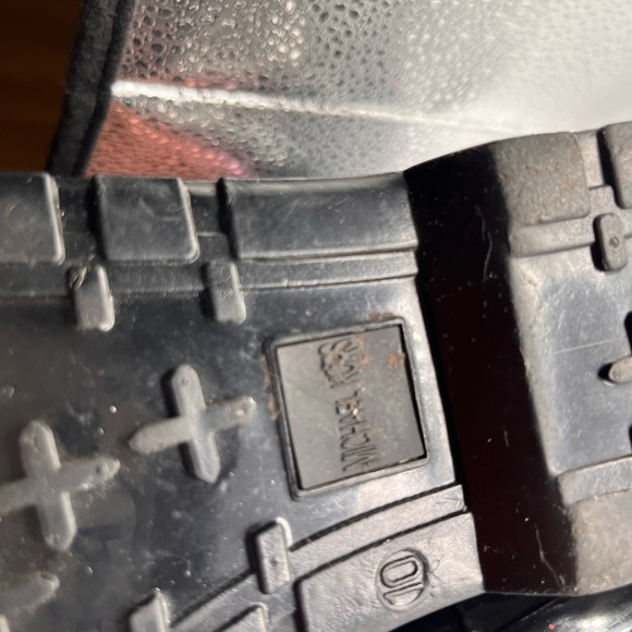 MICHAEL KORS WINTER/RAIN/SNOW TALL BLACK FLEECE LINED WITH FAUX FUR TRIM - Picture 7 of 7